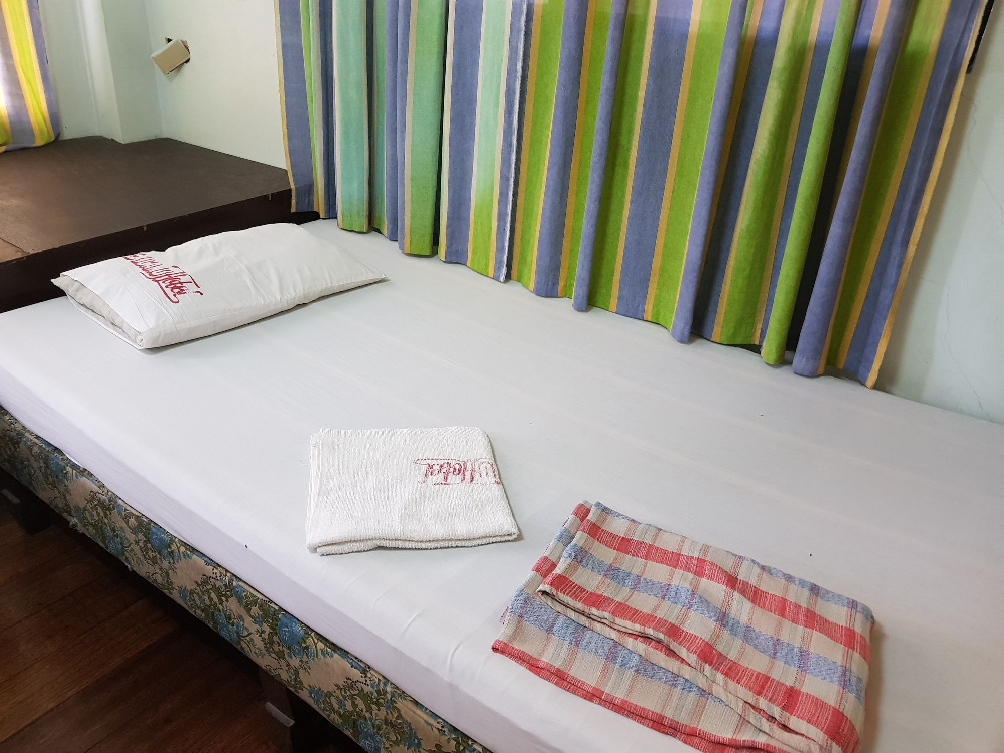 Texicano Hotel Main 라오아그 외부 사진